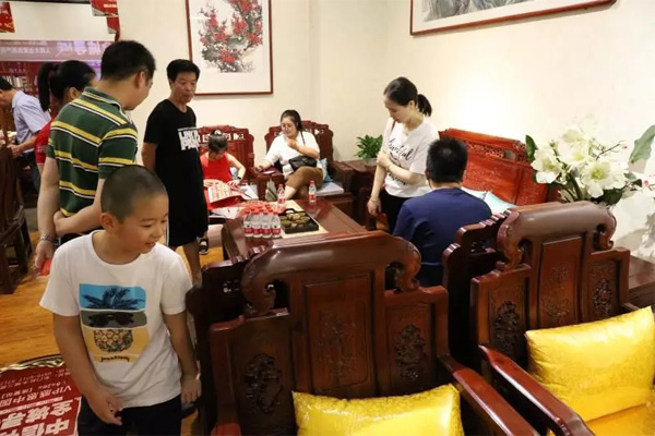 中信红木诸暨店